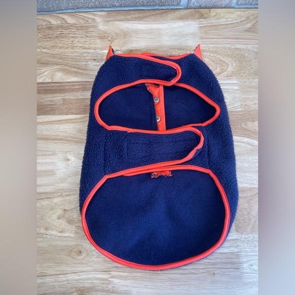 Top Paw Doggie Jacket. Size medium - Picture 2 of 3